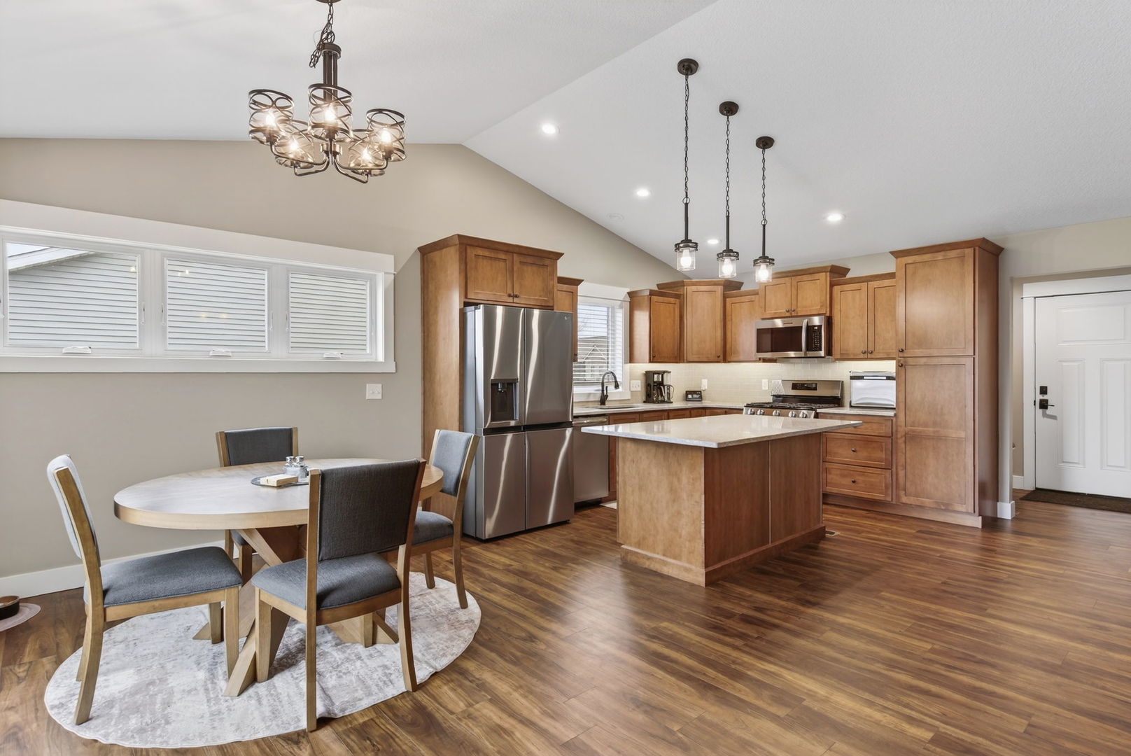 1439 Rhinelander Drive