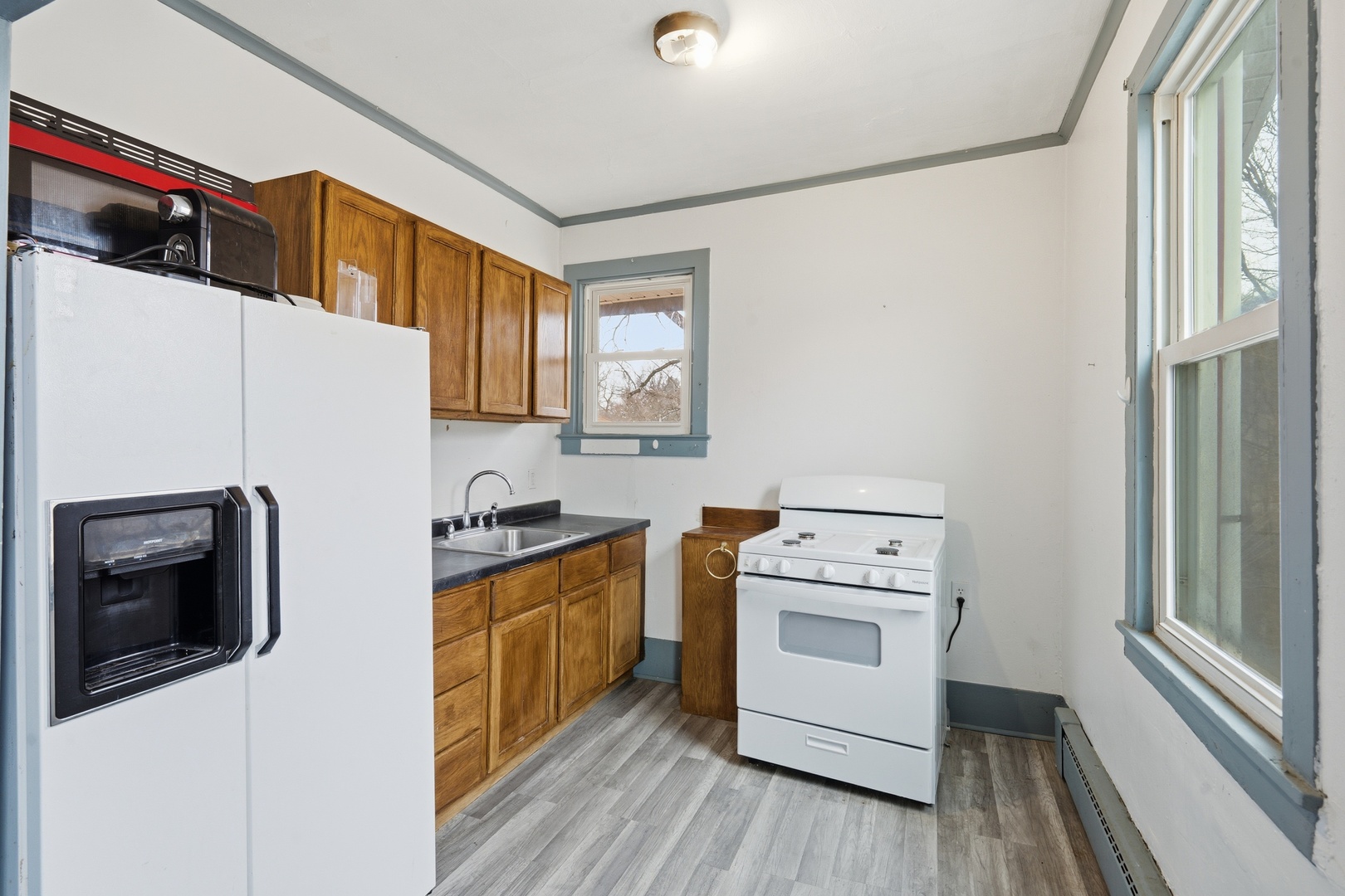 110 E 22ND Avenue