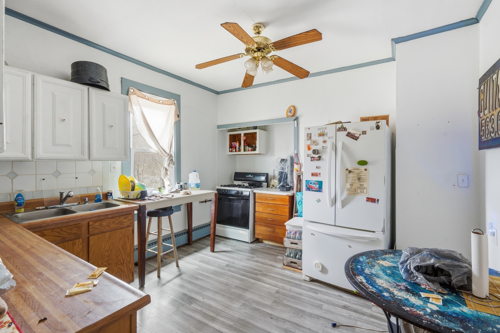 110 E 22ND Avenue