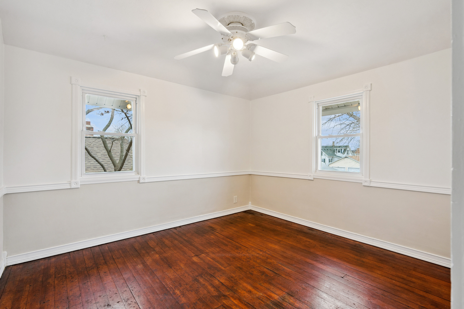 1542 43rd Street