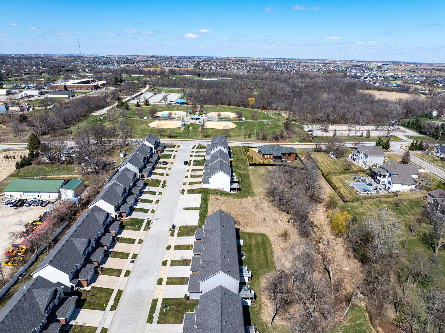 3911 Orchard Drive Unit: 3911