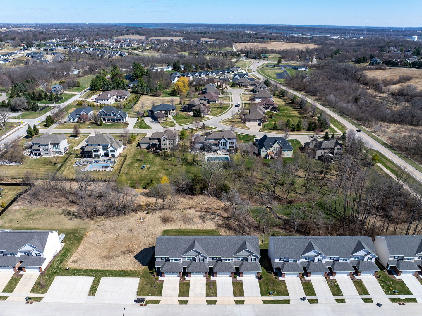 3911 Orchard Drive Unit: 3911