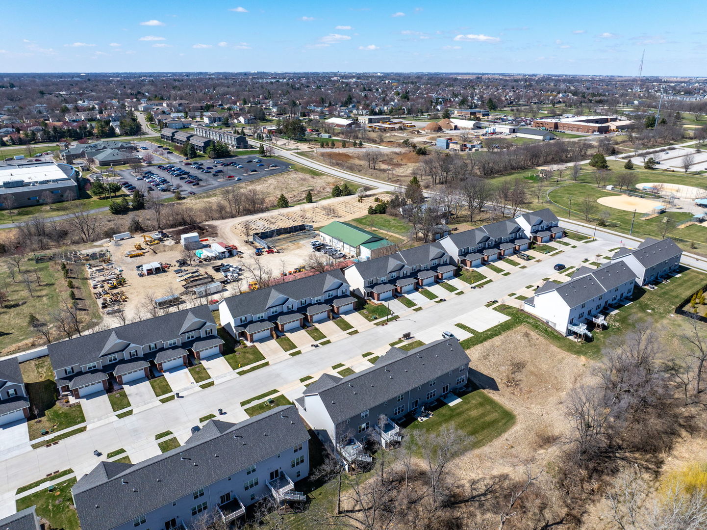 3911 Orchard Drive Unit: 3911