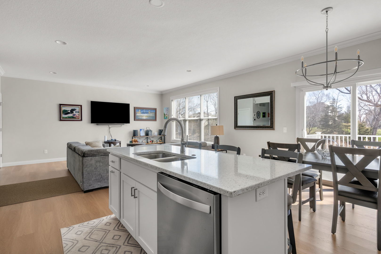 3911 Orchard Drive Unit: 3911
