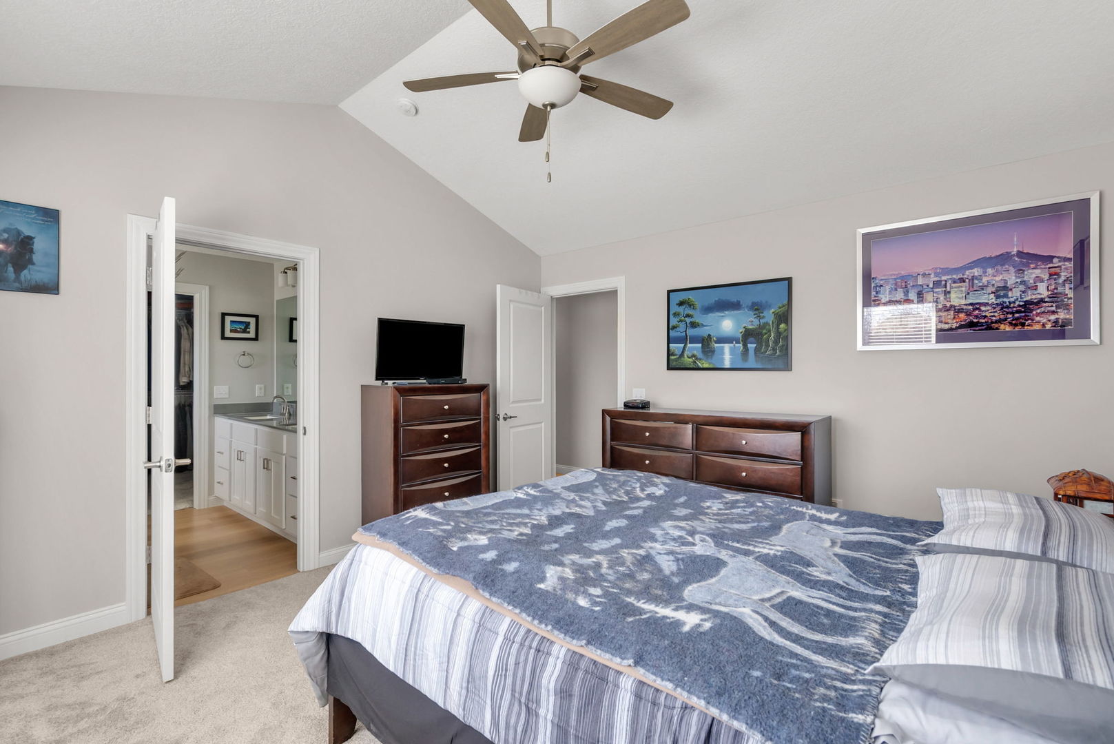 3911 Orchard Drive Unit: 3911
