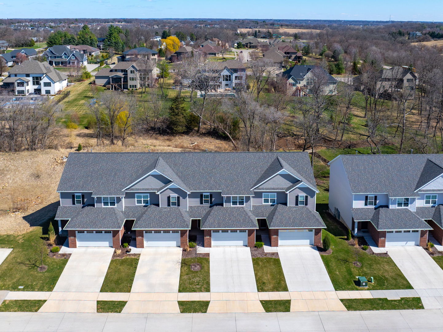 3911 Orchard Drive Unit: 3911