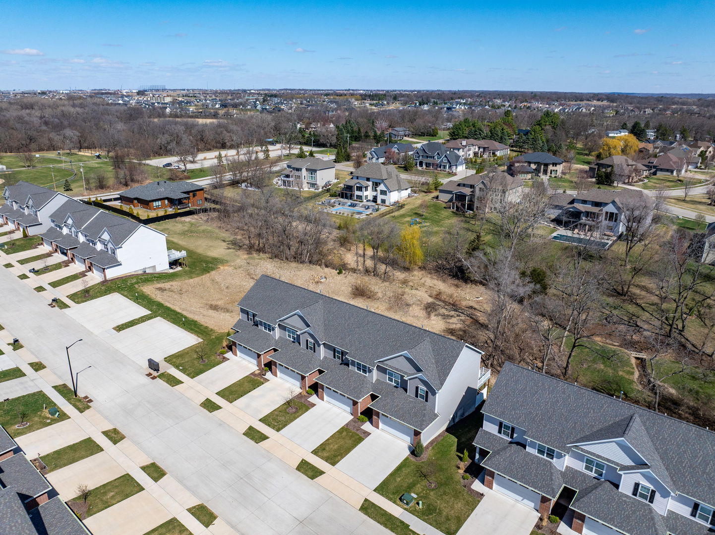 3911 Orchard Drive Unit: 3911
