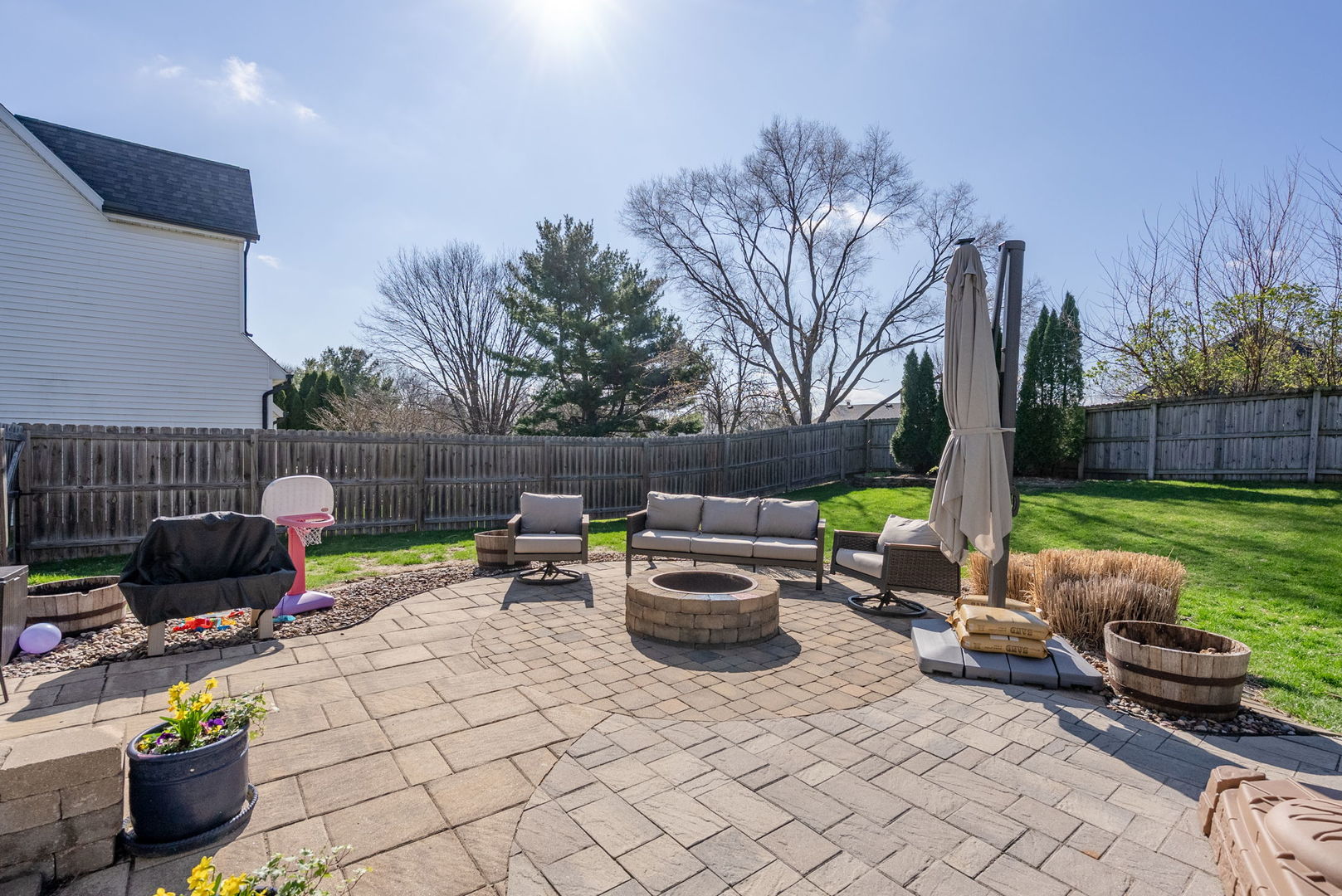 1419 W 51ST Street