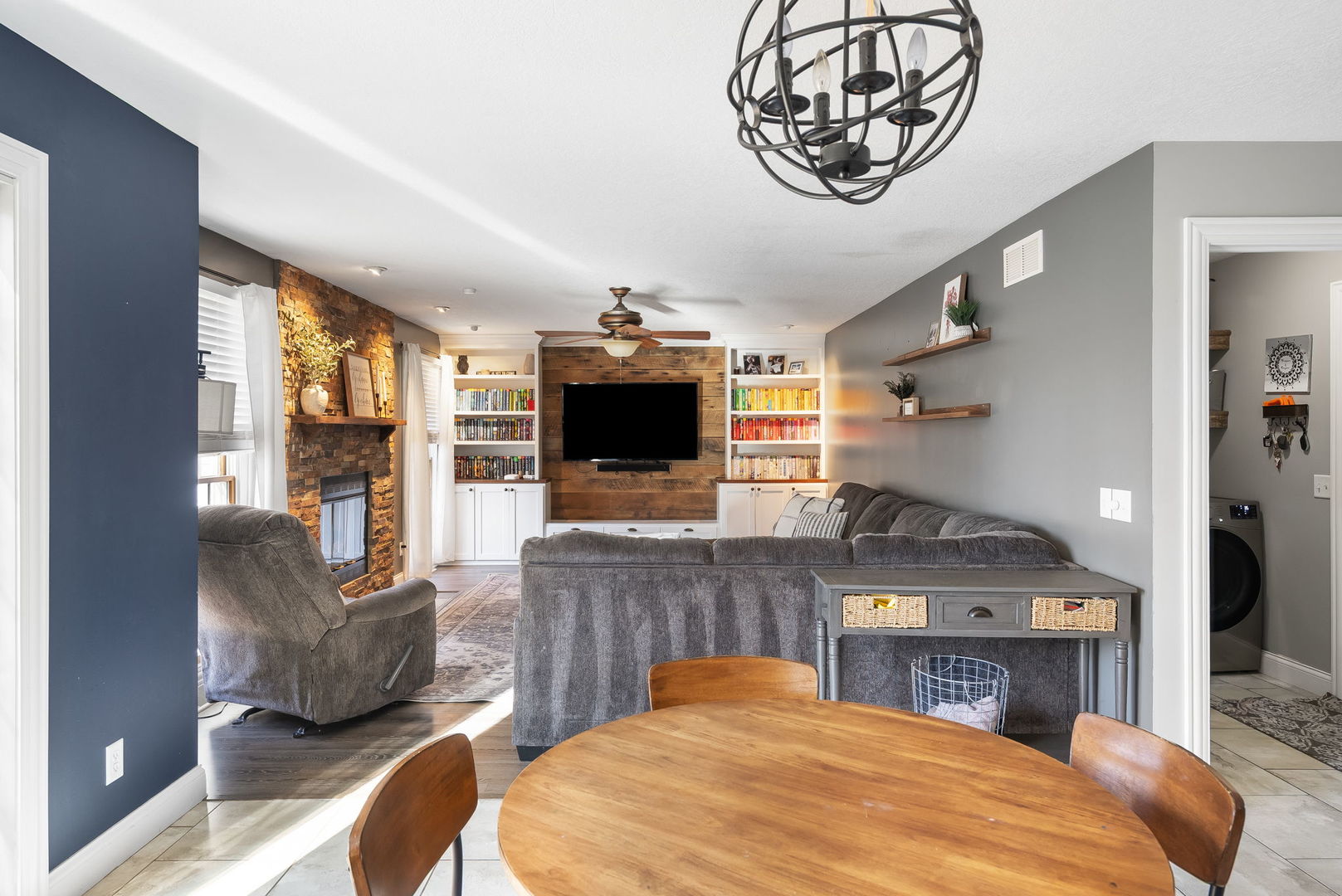 1419 W 51ST Street