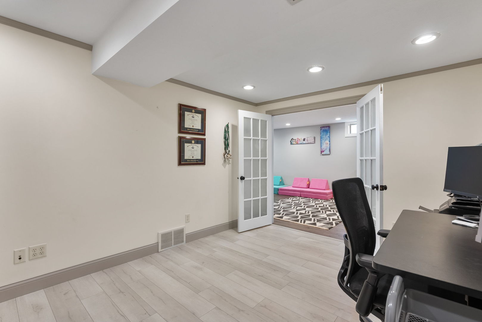 1419 W 51ST Street