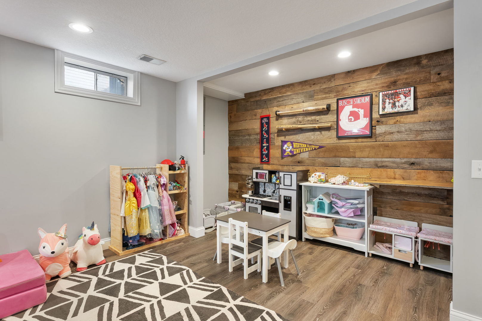 1419 W 51ST Street