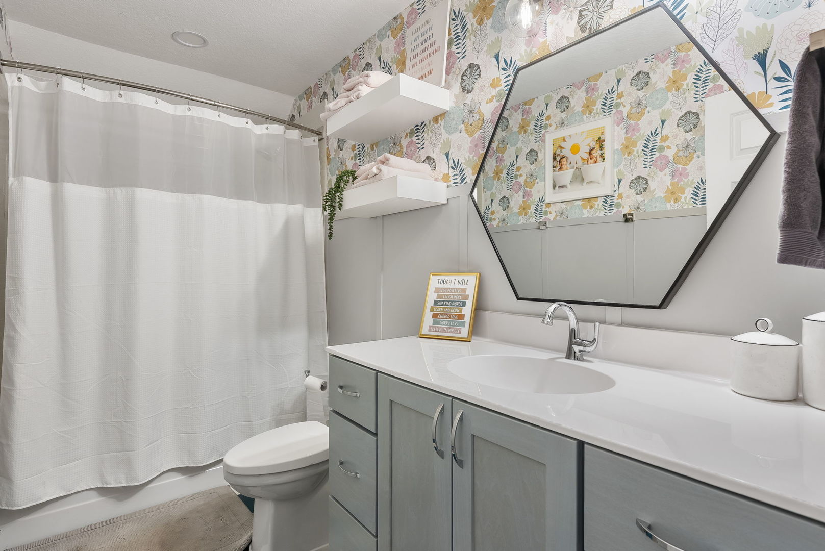 1419 W 51ST Street