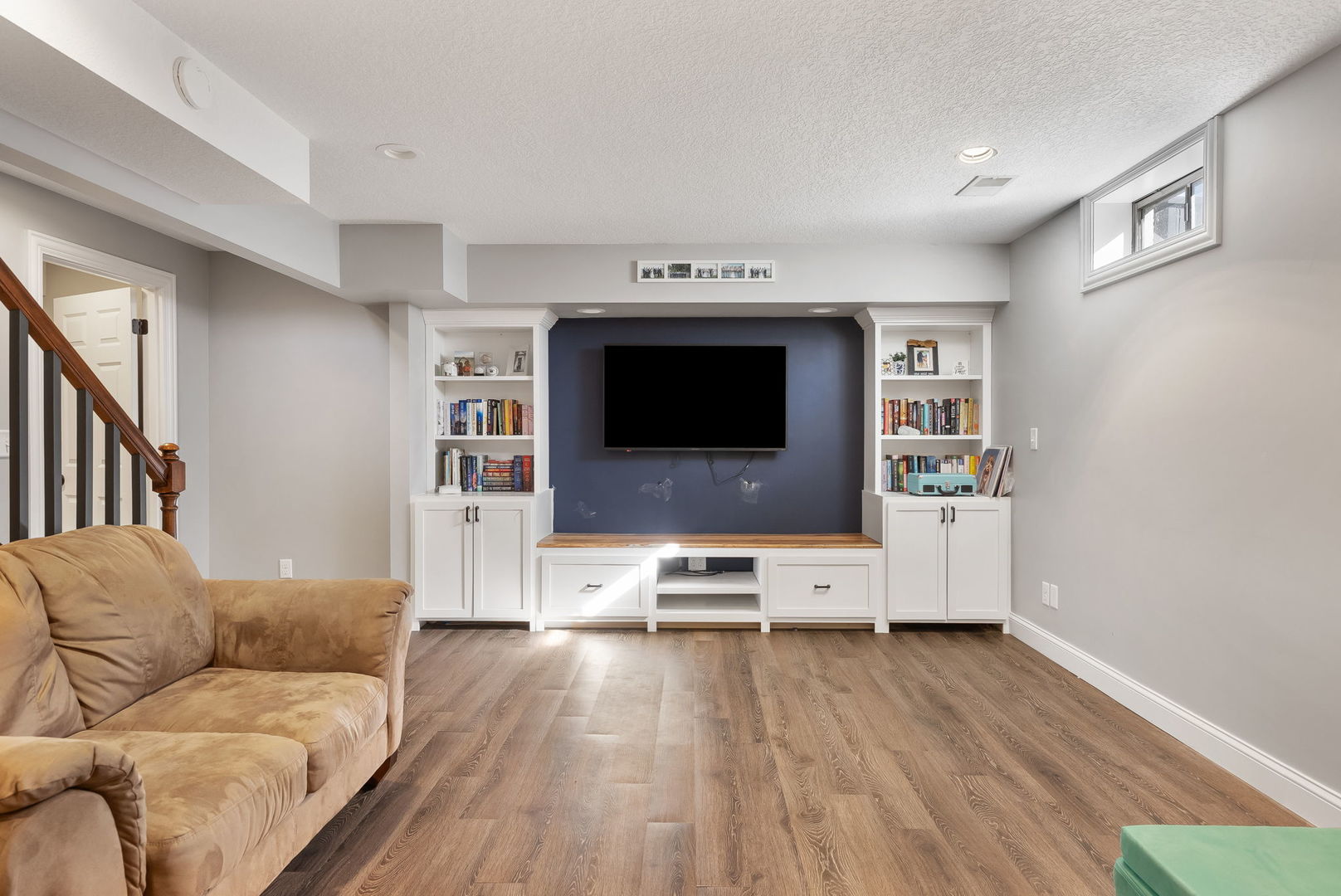 1419 W 51ST Street