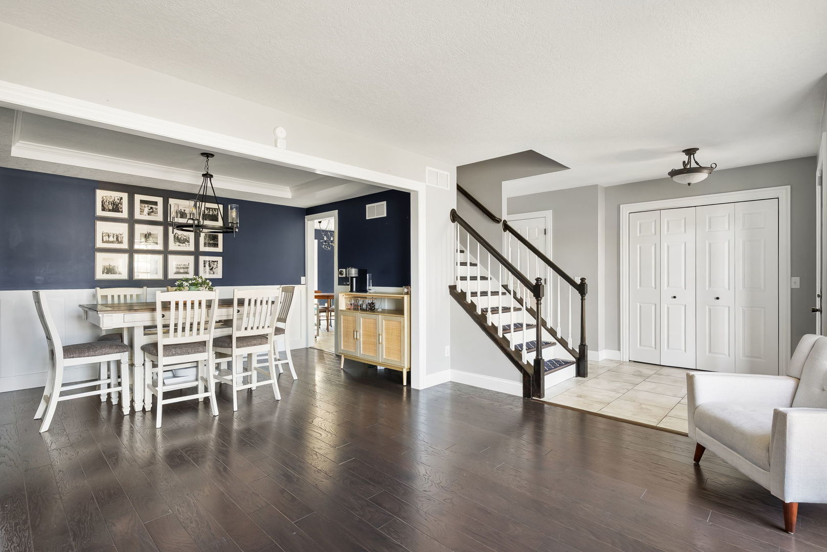 1419 W 51ST Street