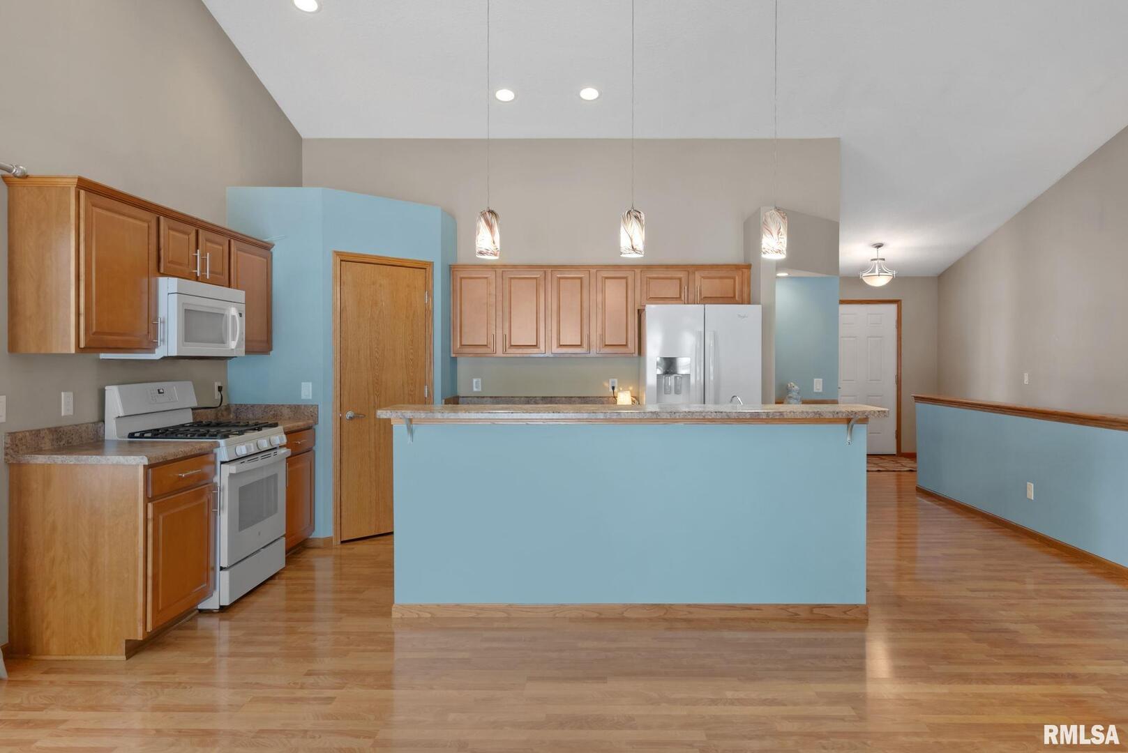 6112 34TH Avenue A Court