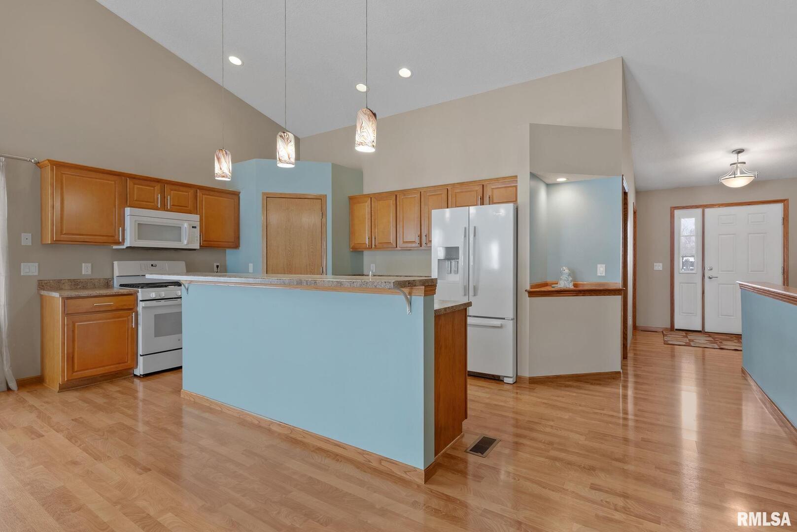 6112 34TH Avenue A Court