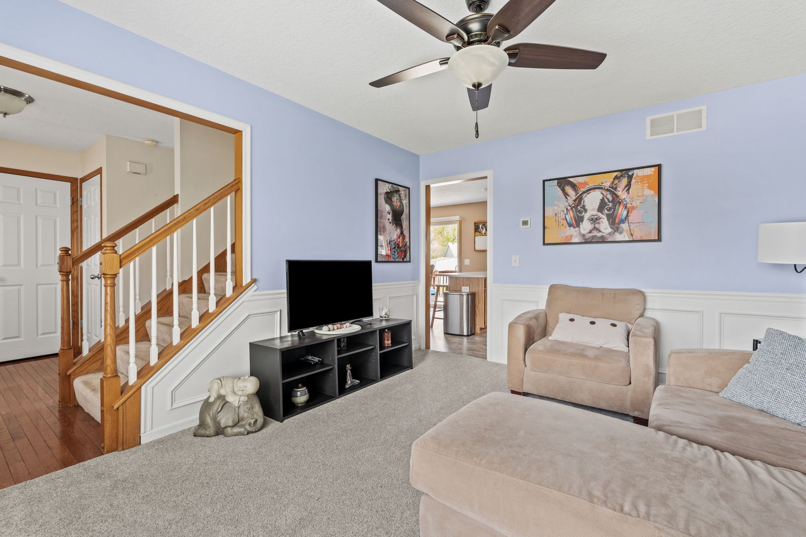 702 N Meadows Court