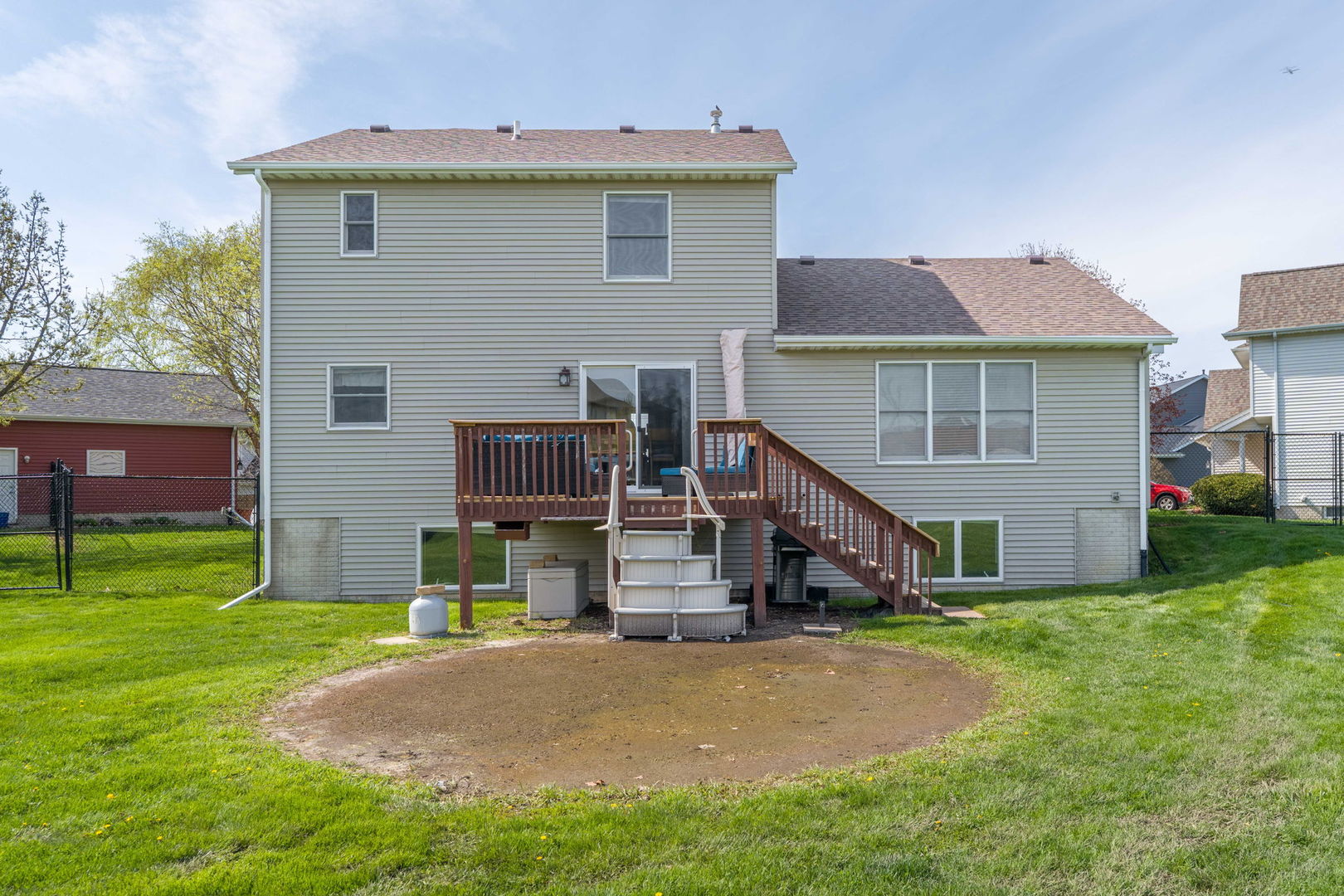 702 N Meadows Court