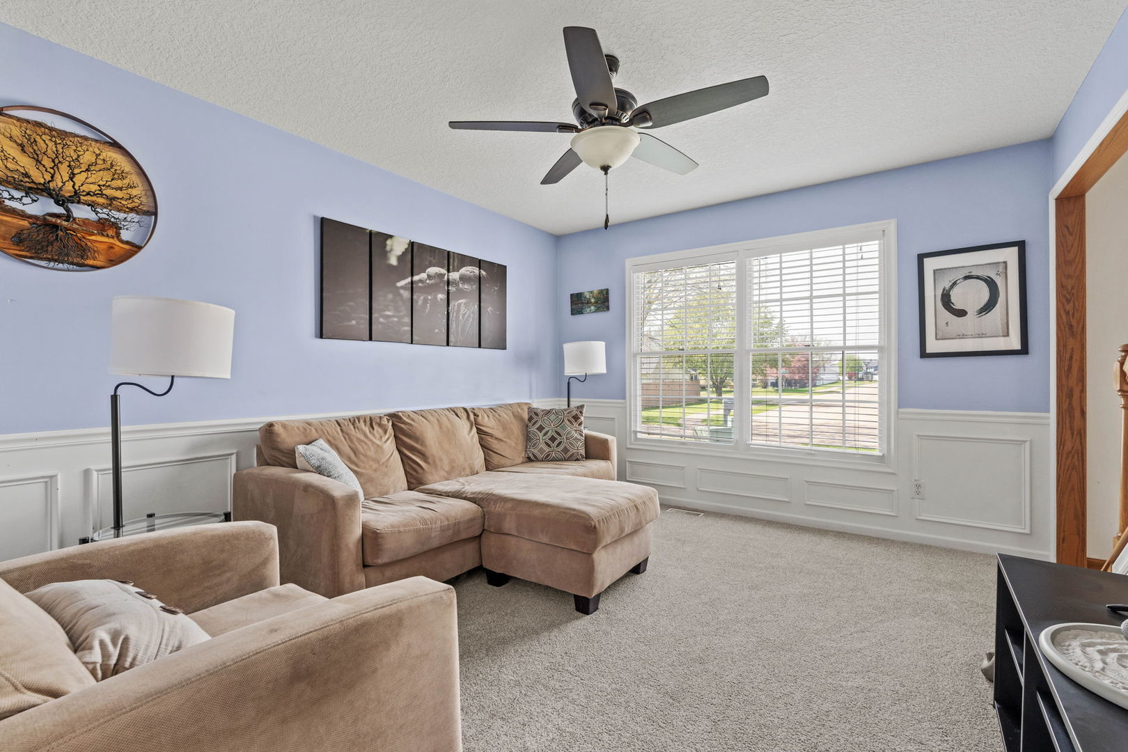702 N Meadows Court