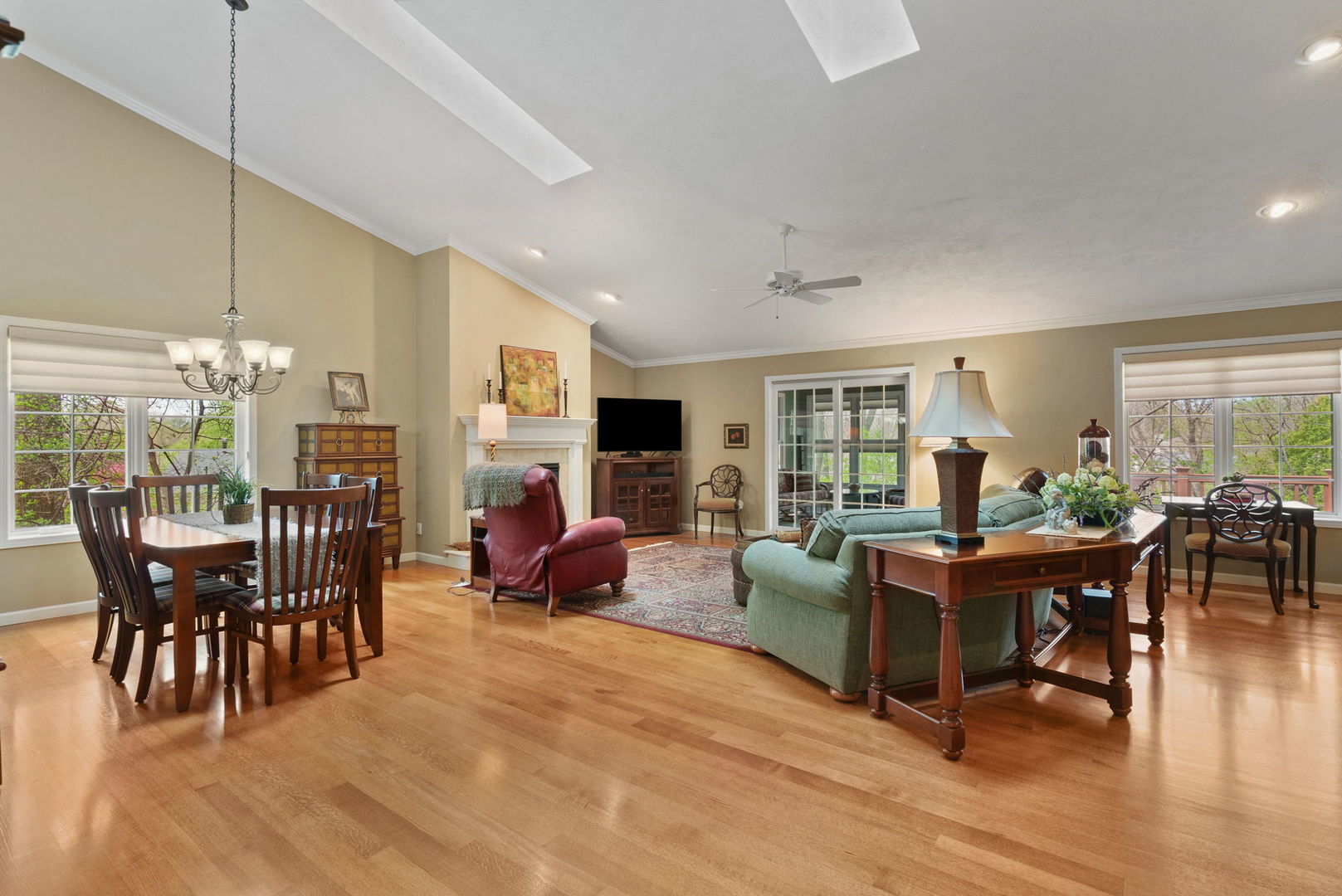 8 Briarwood Lane