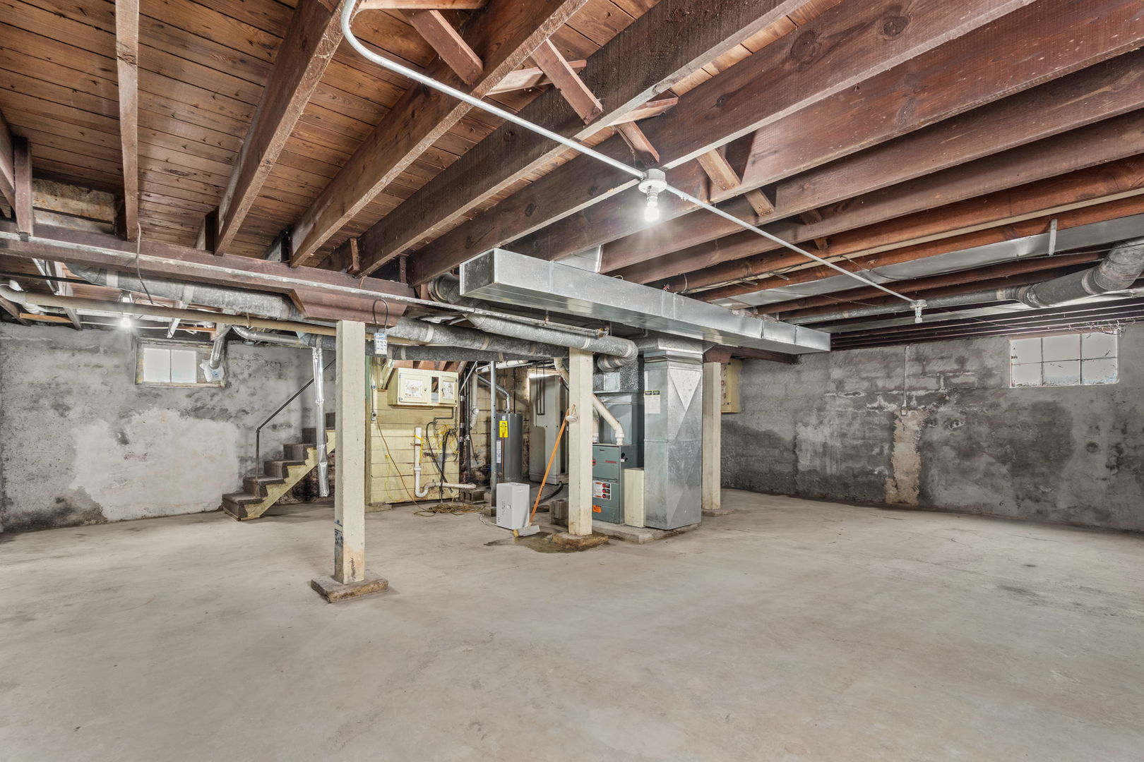 1121 W 15th Street