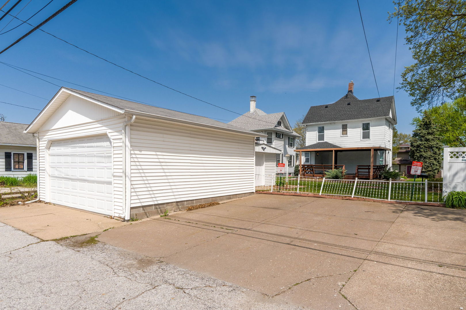 813 W Locust Street