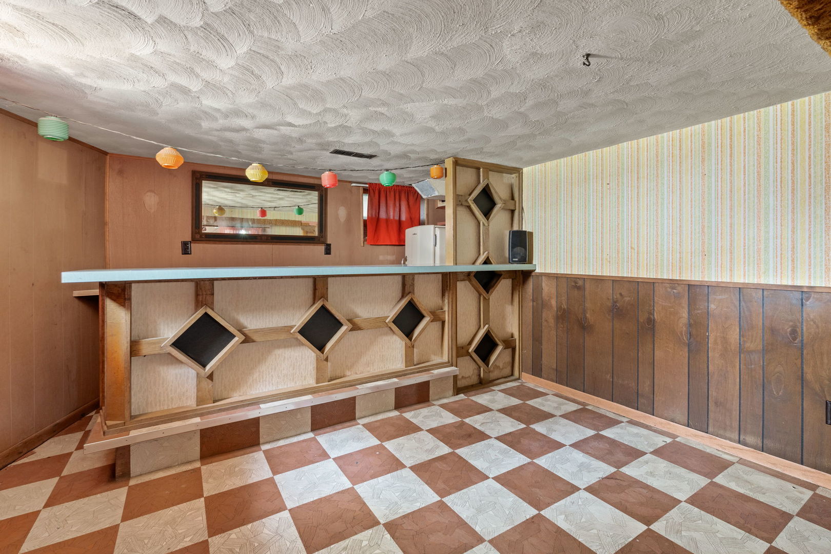 813 W Locust Street