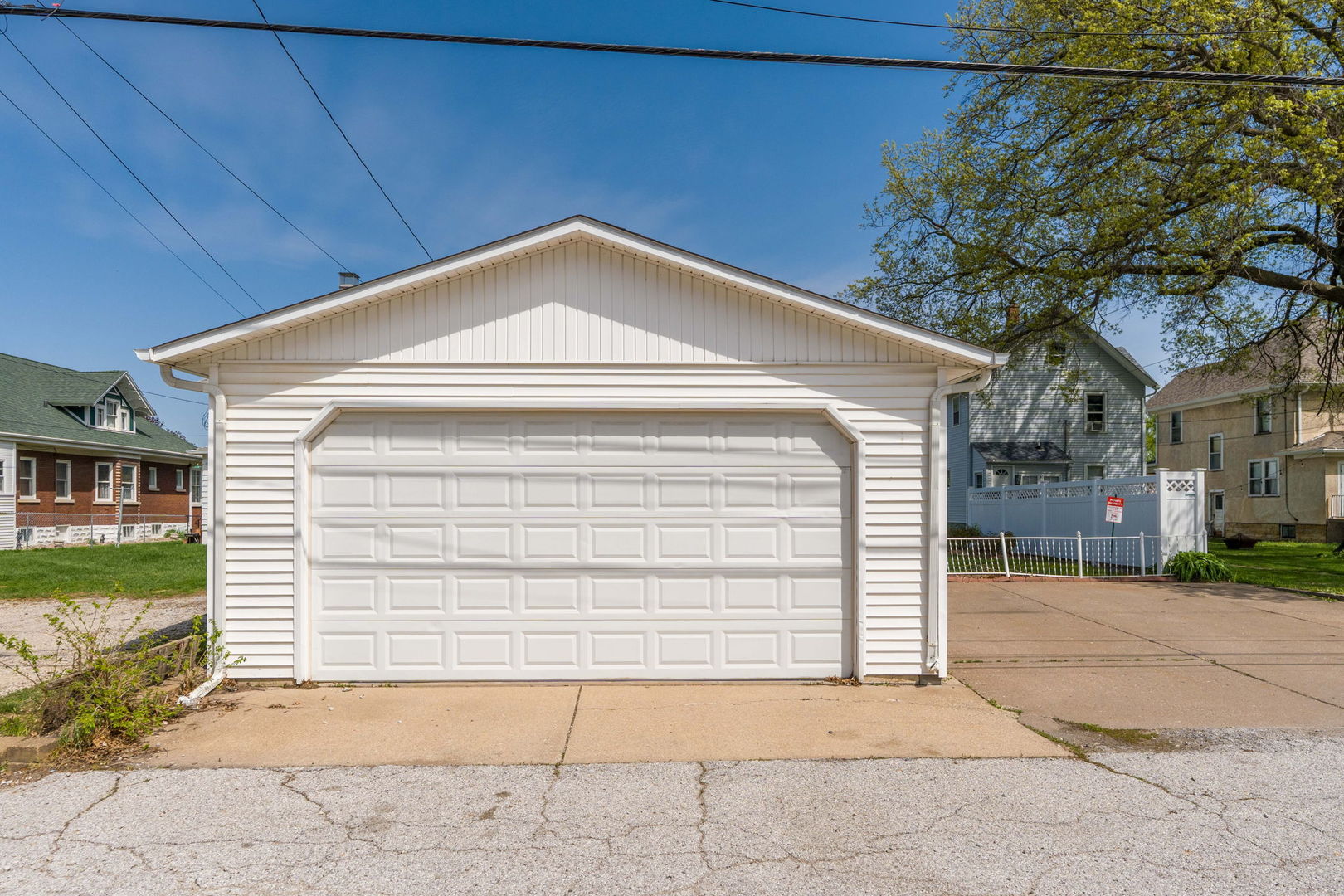 813 W Locust Street