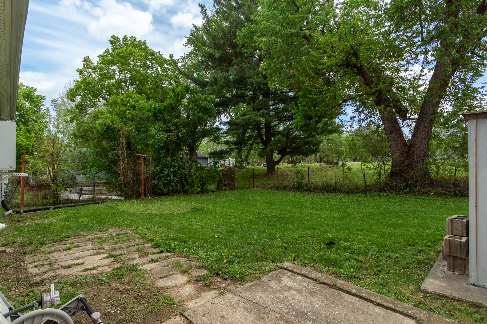 2207 W 51st Street