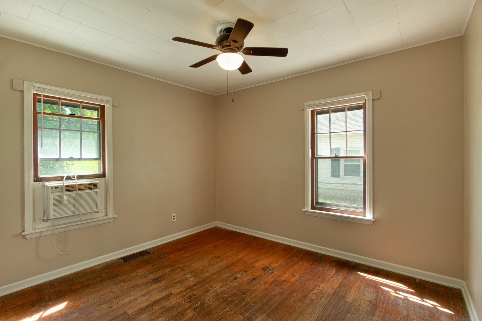 2207 W 51st Street
