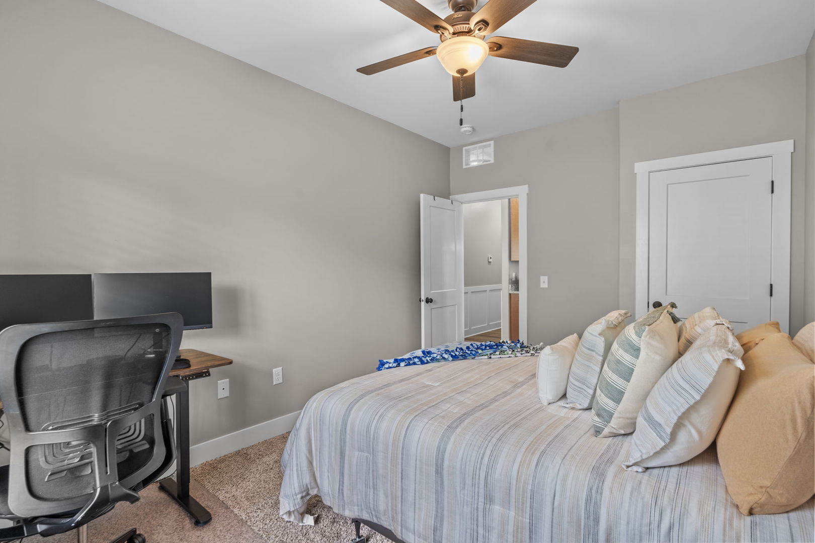 2940 Mary Leigh Drive Unit: 0