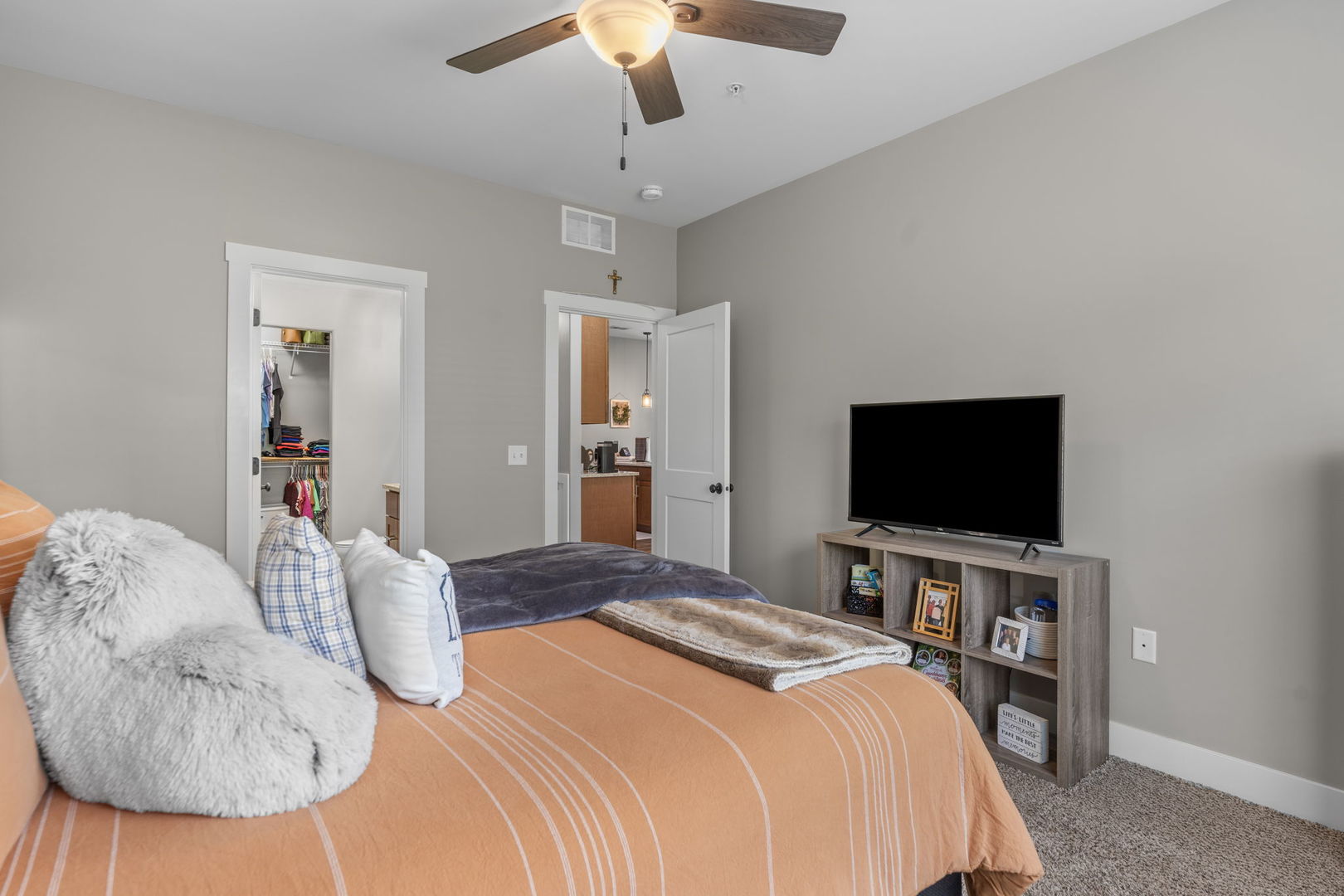 2940 Mary Leigh Drive Unit: 0