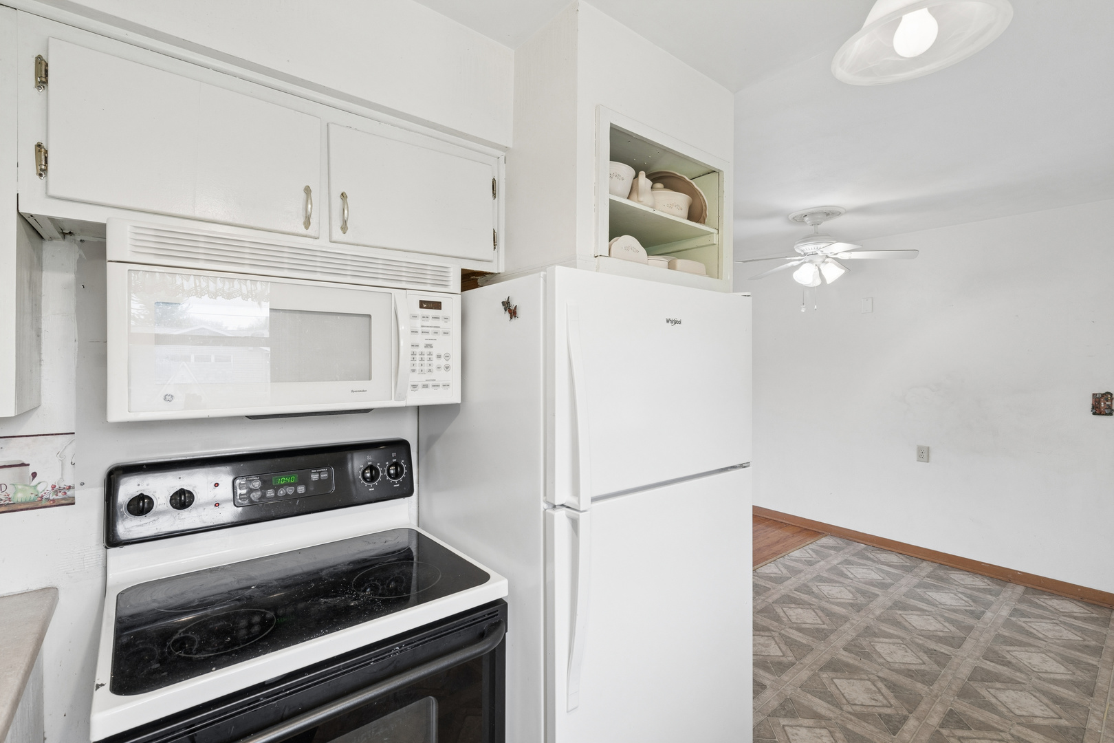 3323 W Denison Avenue