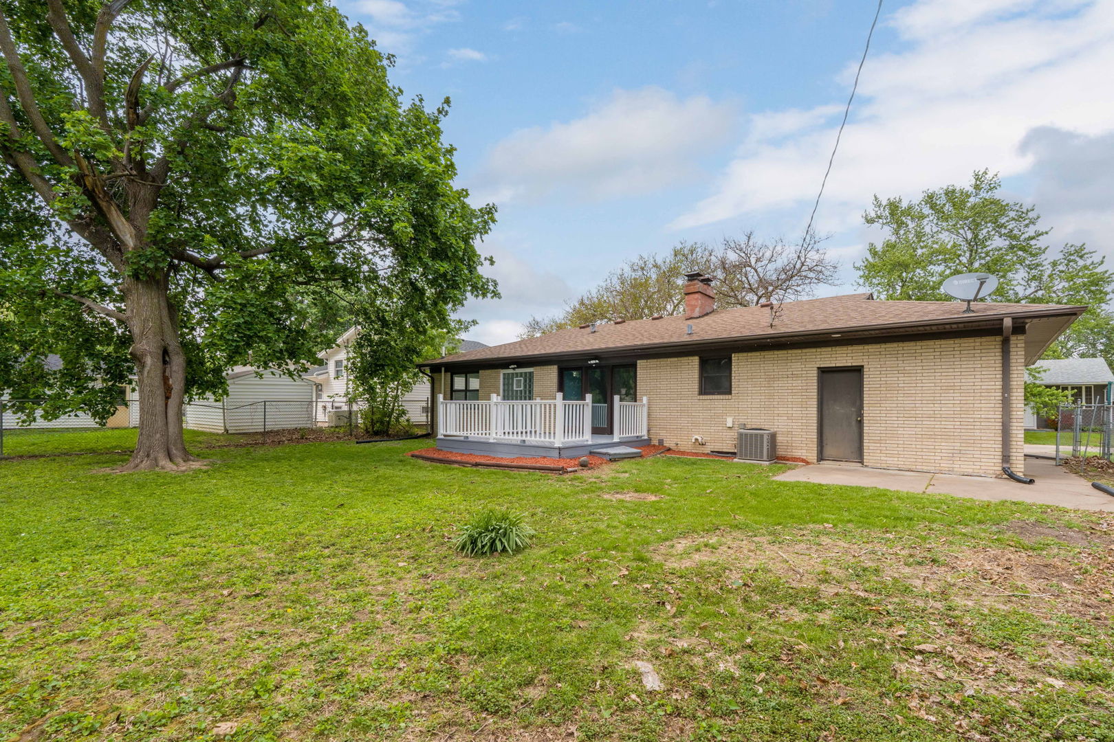 1107 Hawthorne Drive