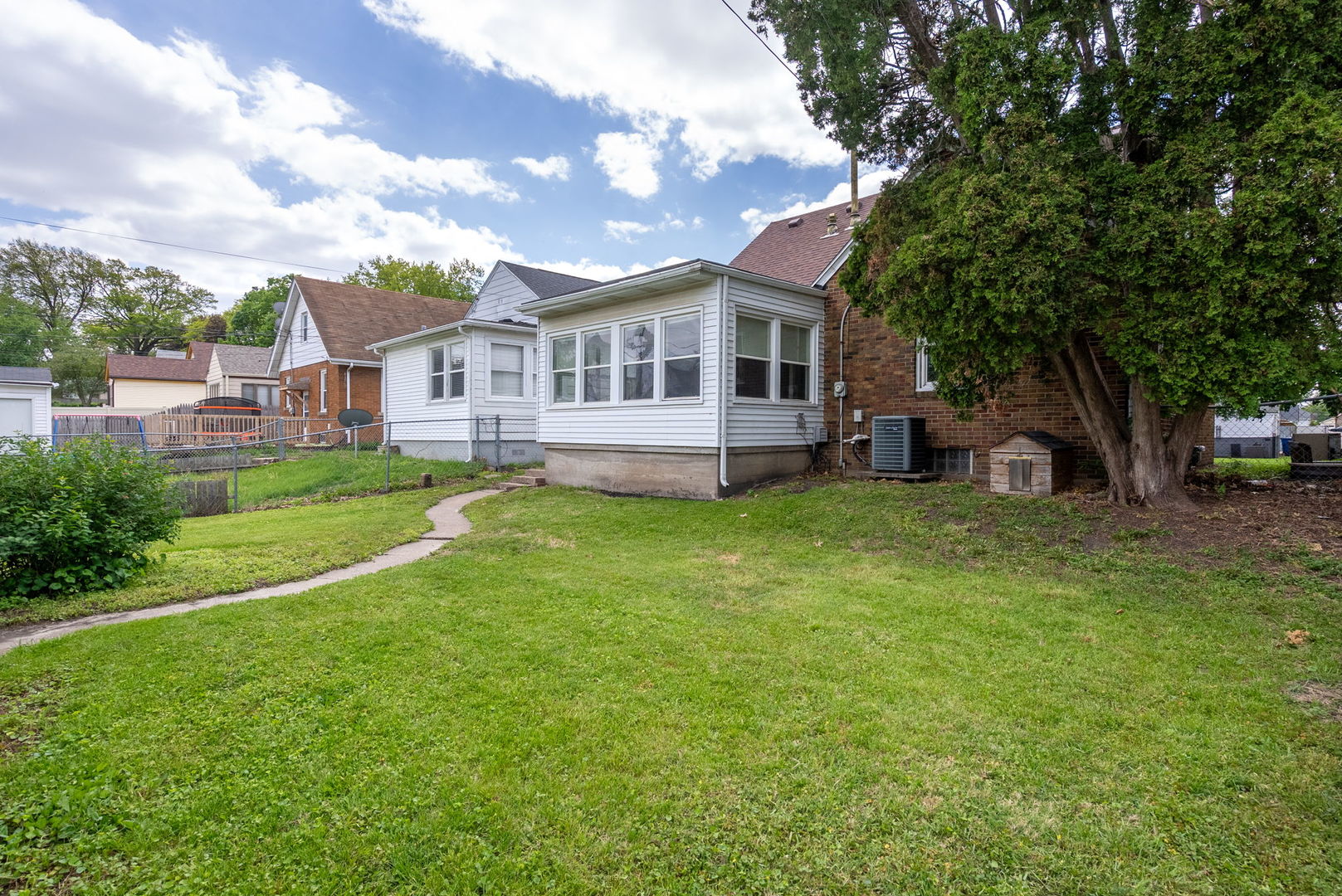 3111 Sheridan Street