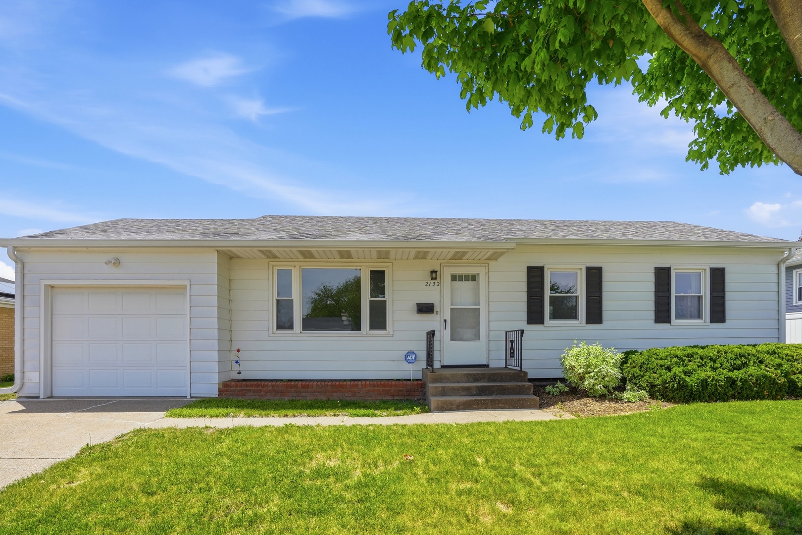 2132 N Elsie Avenue