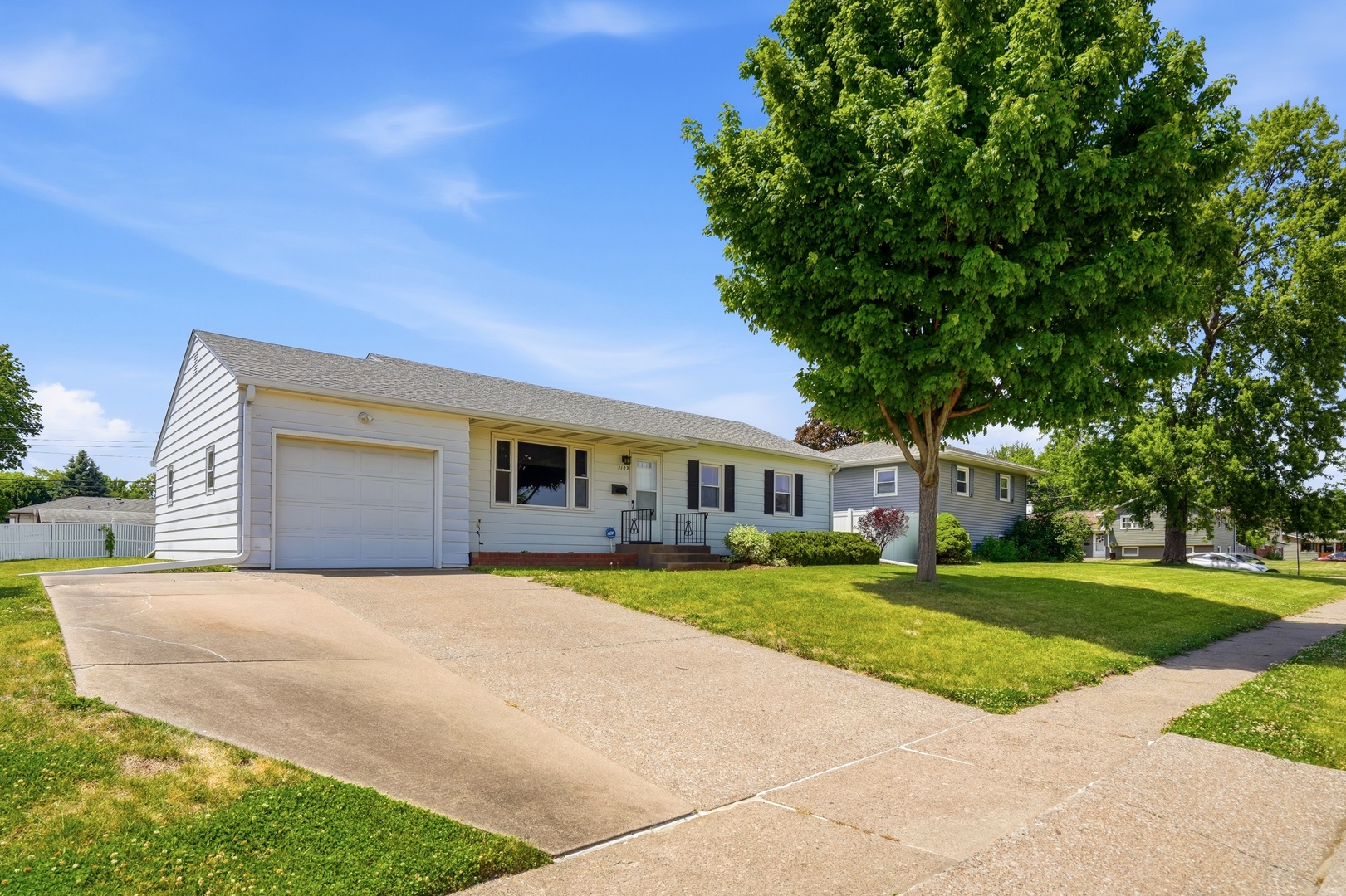 2132 N Elsie Avenue