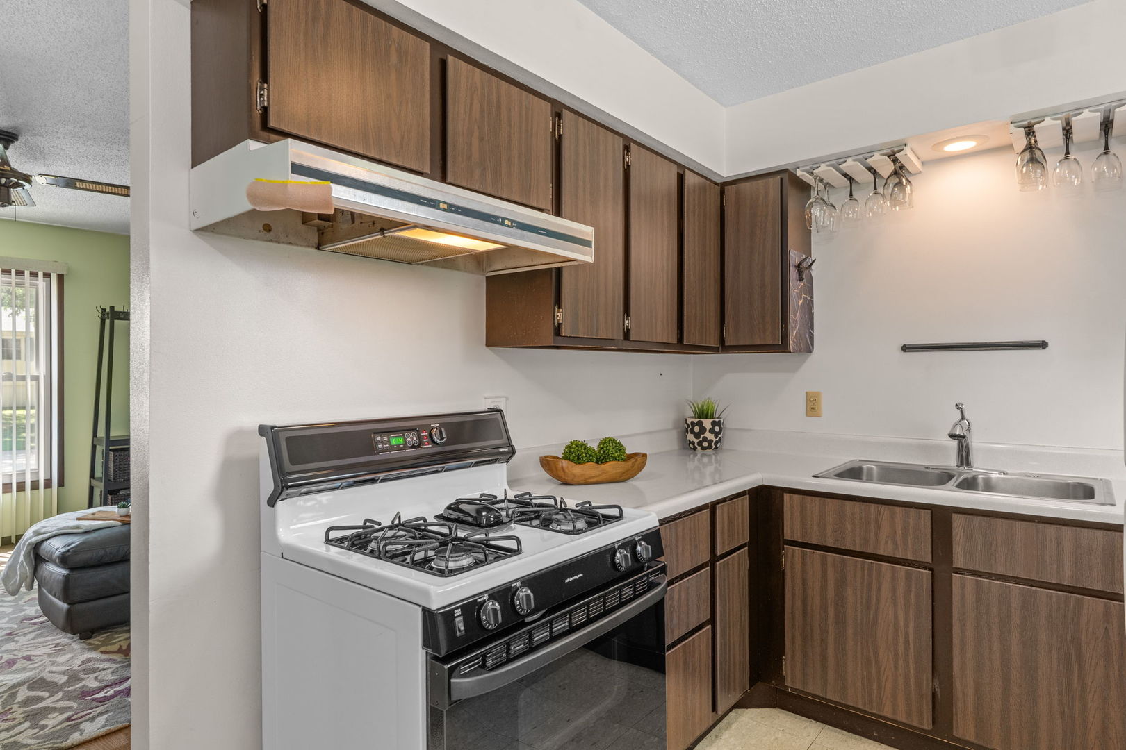2368 Queens Court