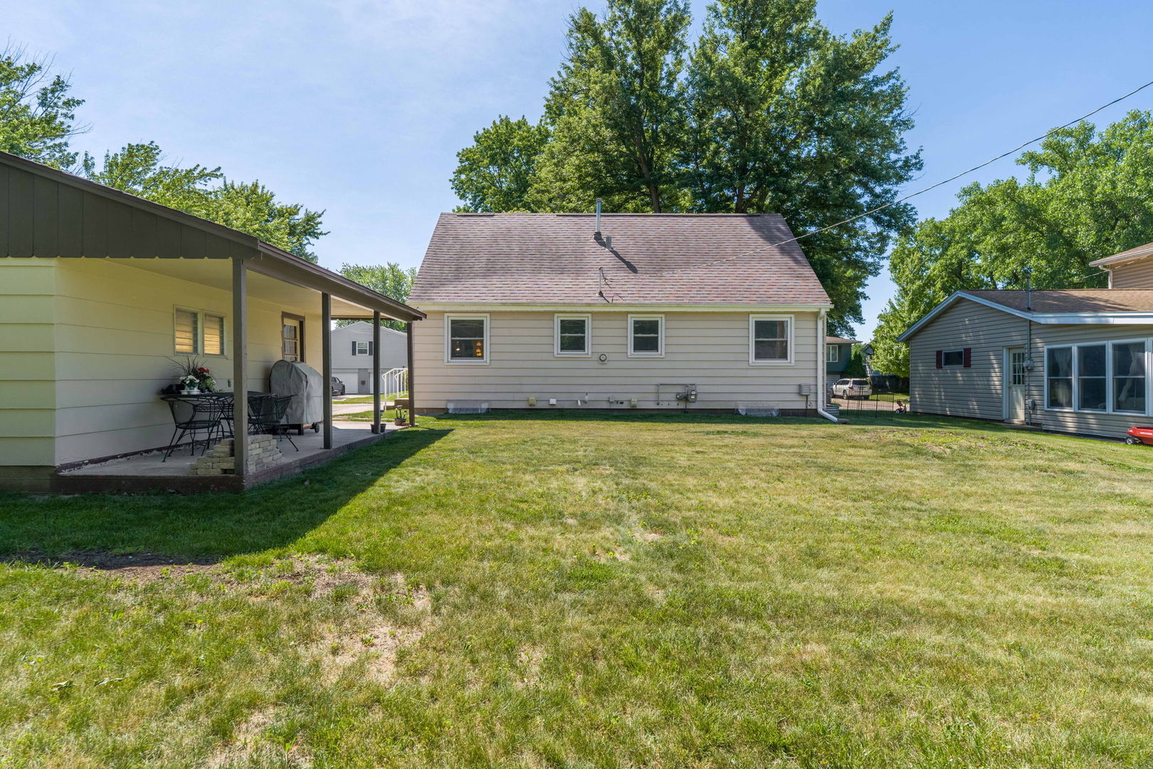 2368 Queens Court
