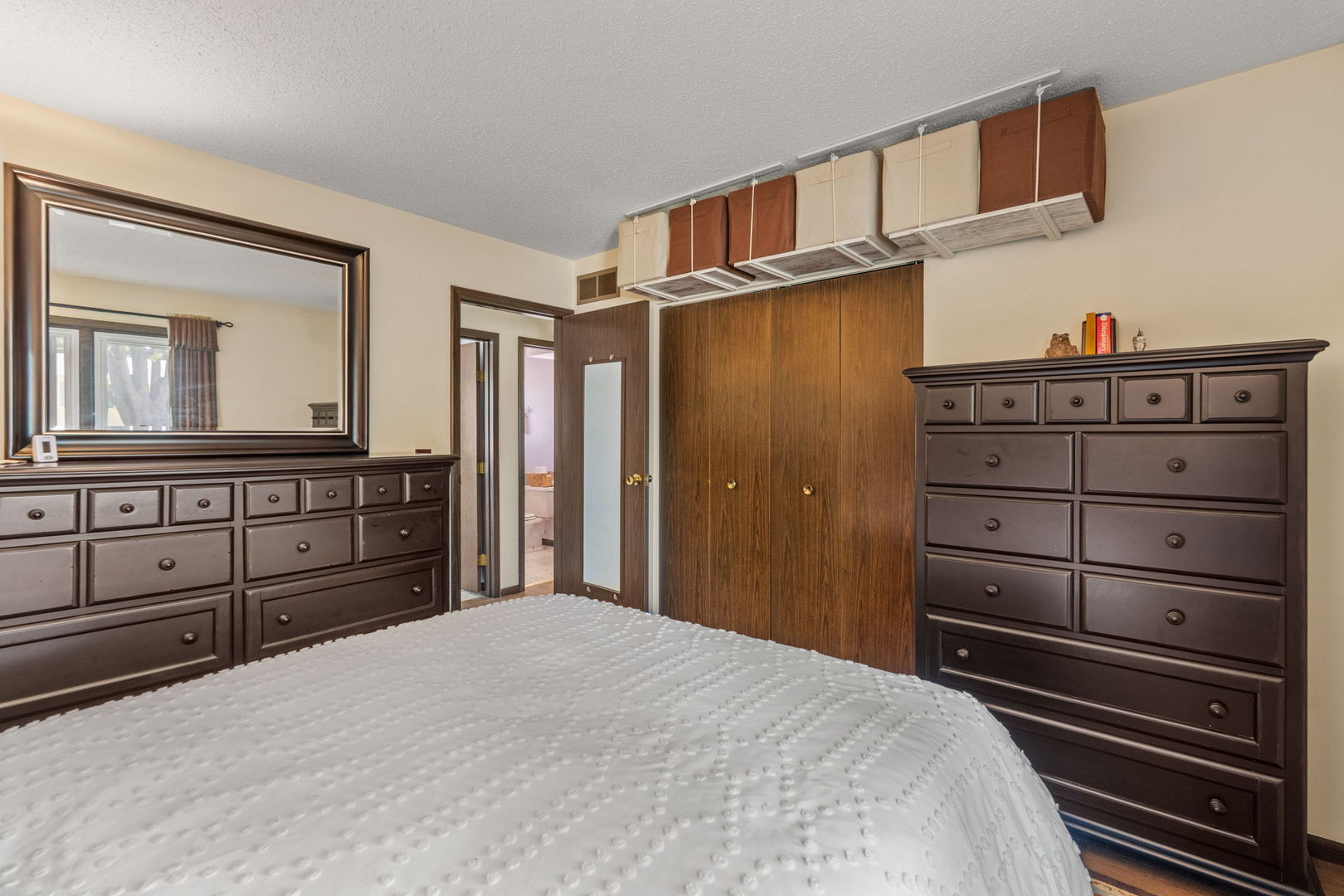2368 Queens Court