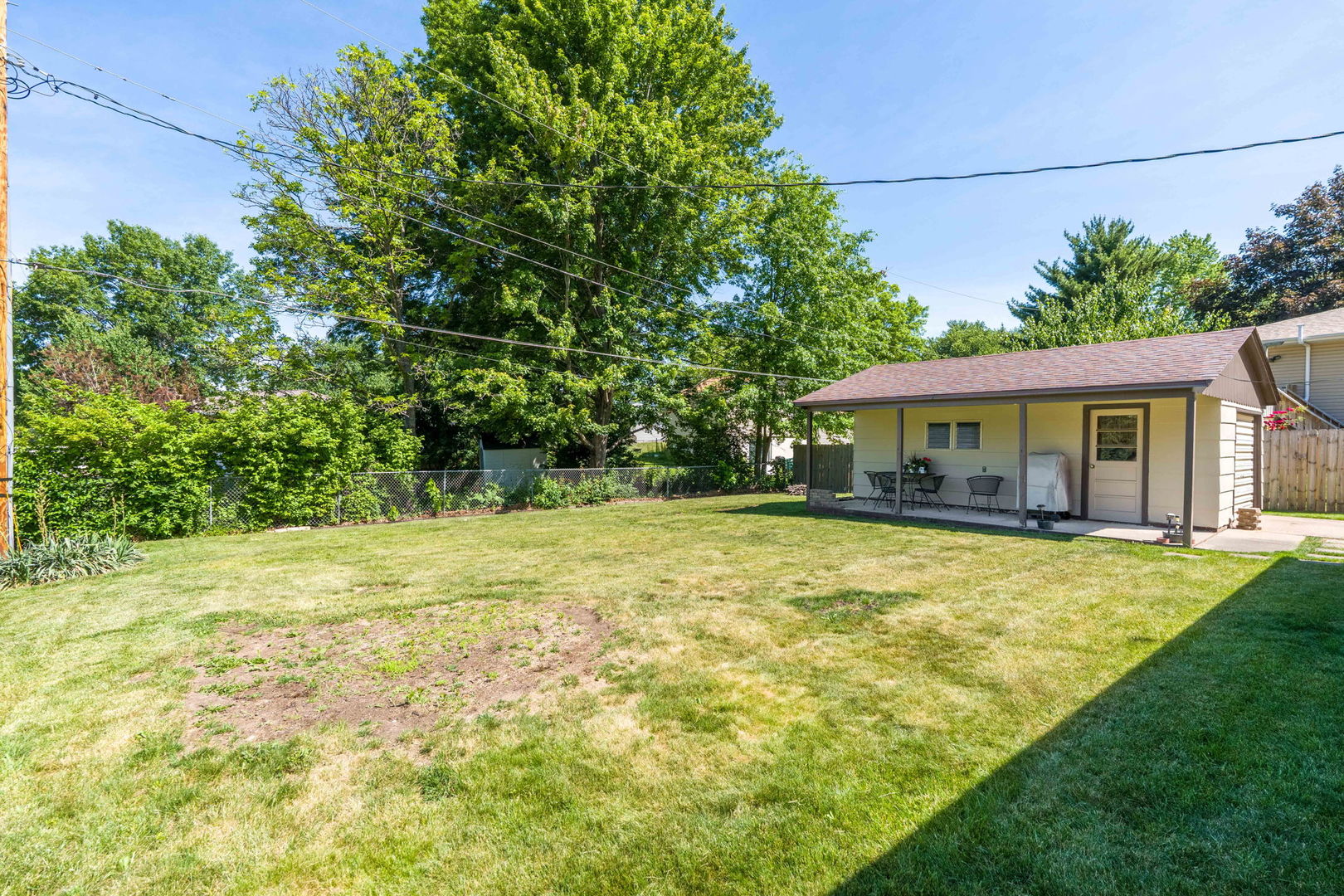 2368 Queens Court