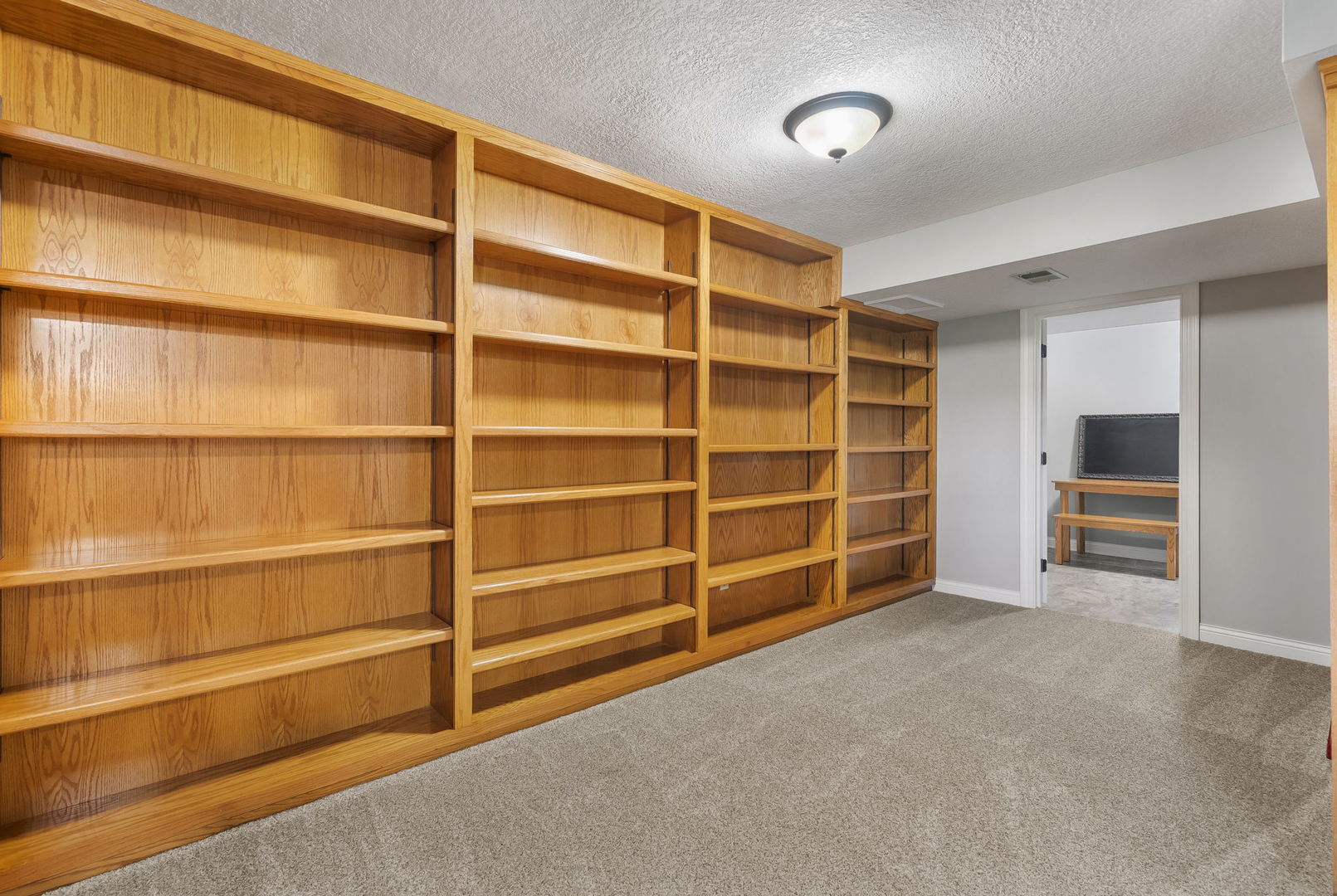 2267 Saint Andrews Circle