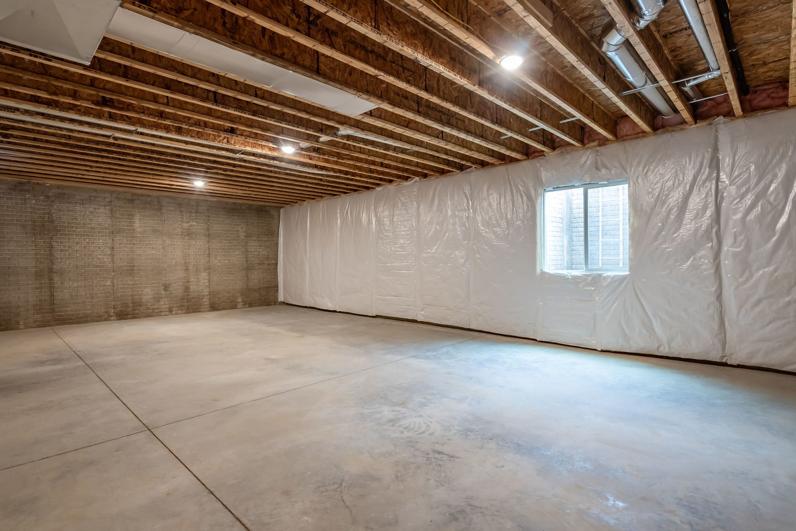 36 FRANK Court