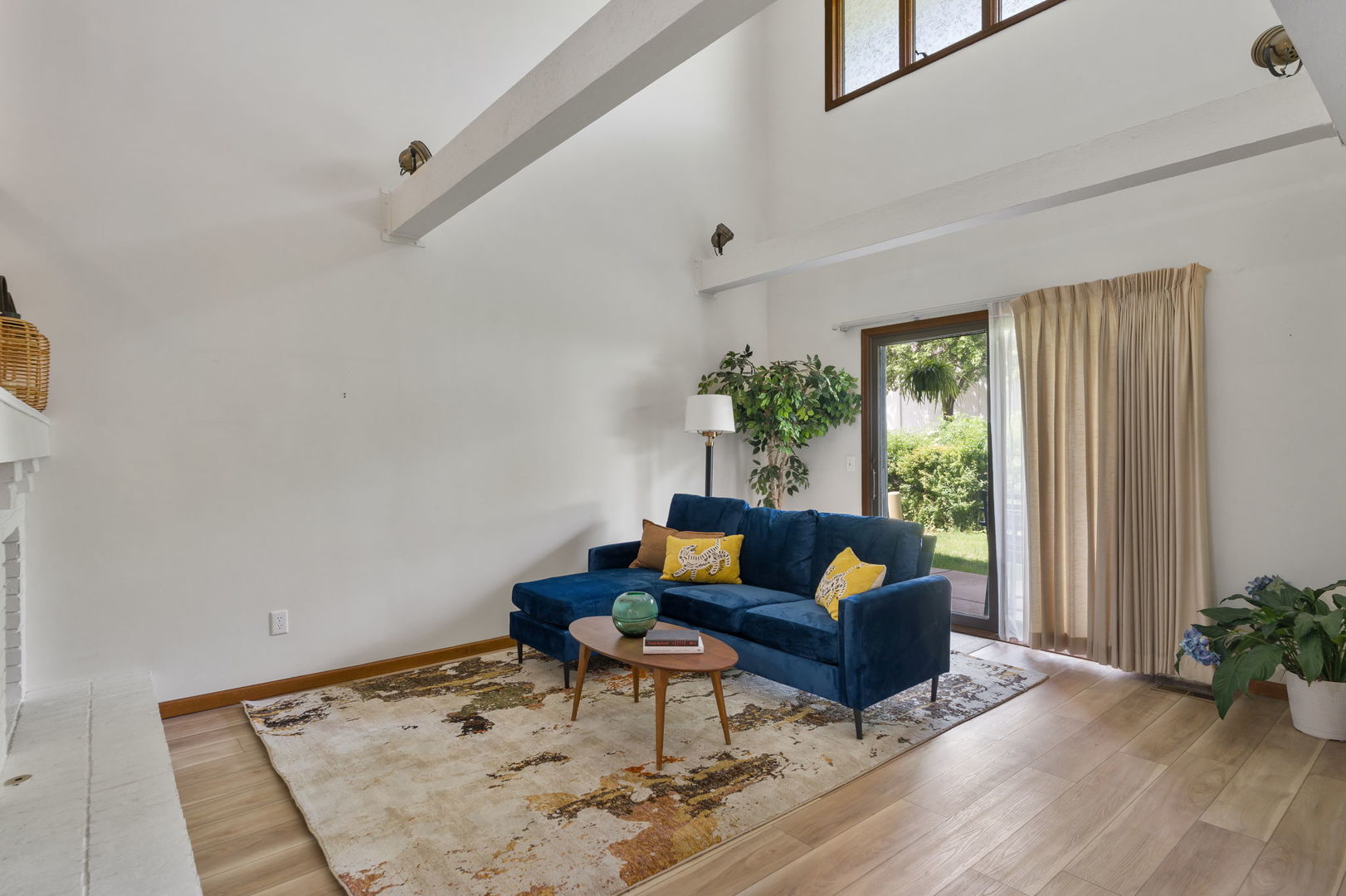 4554 Bunker Hill Drive