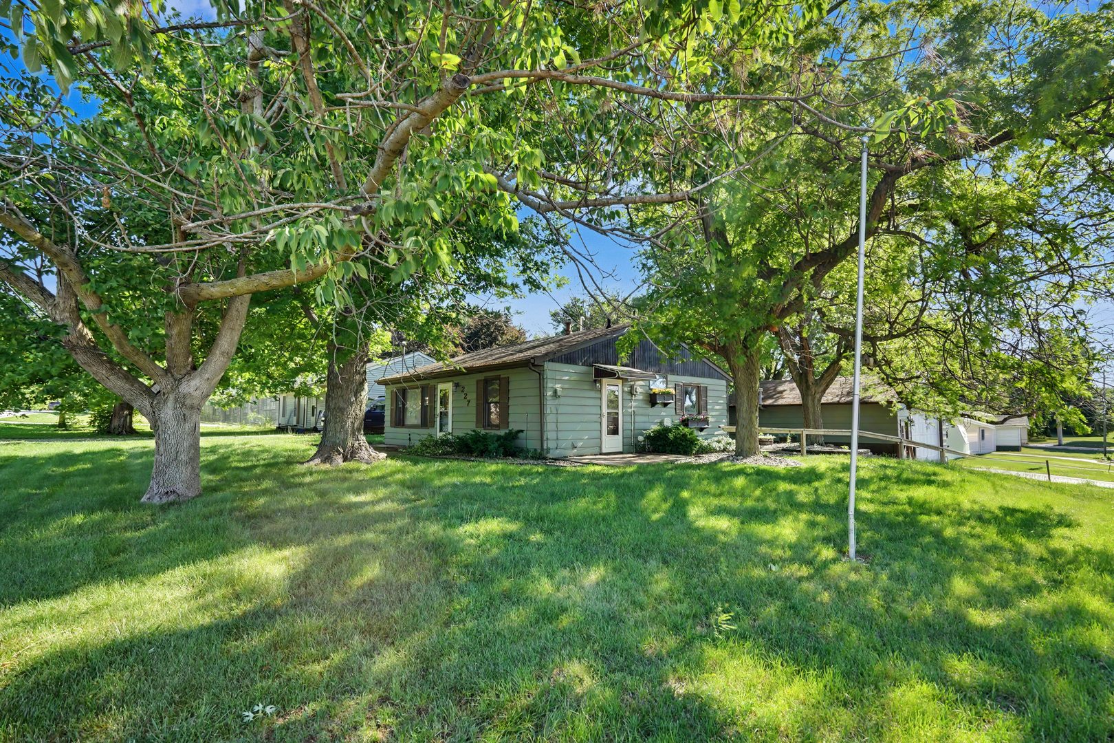 227 S 14th Street