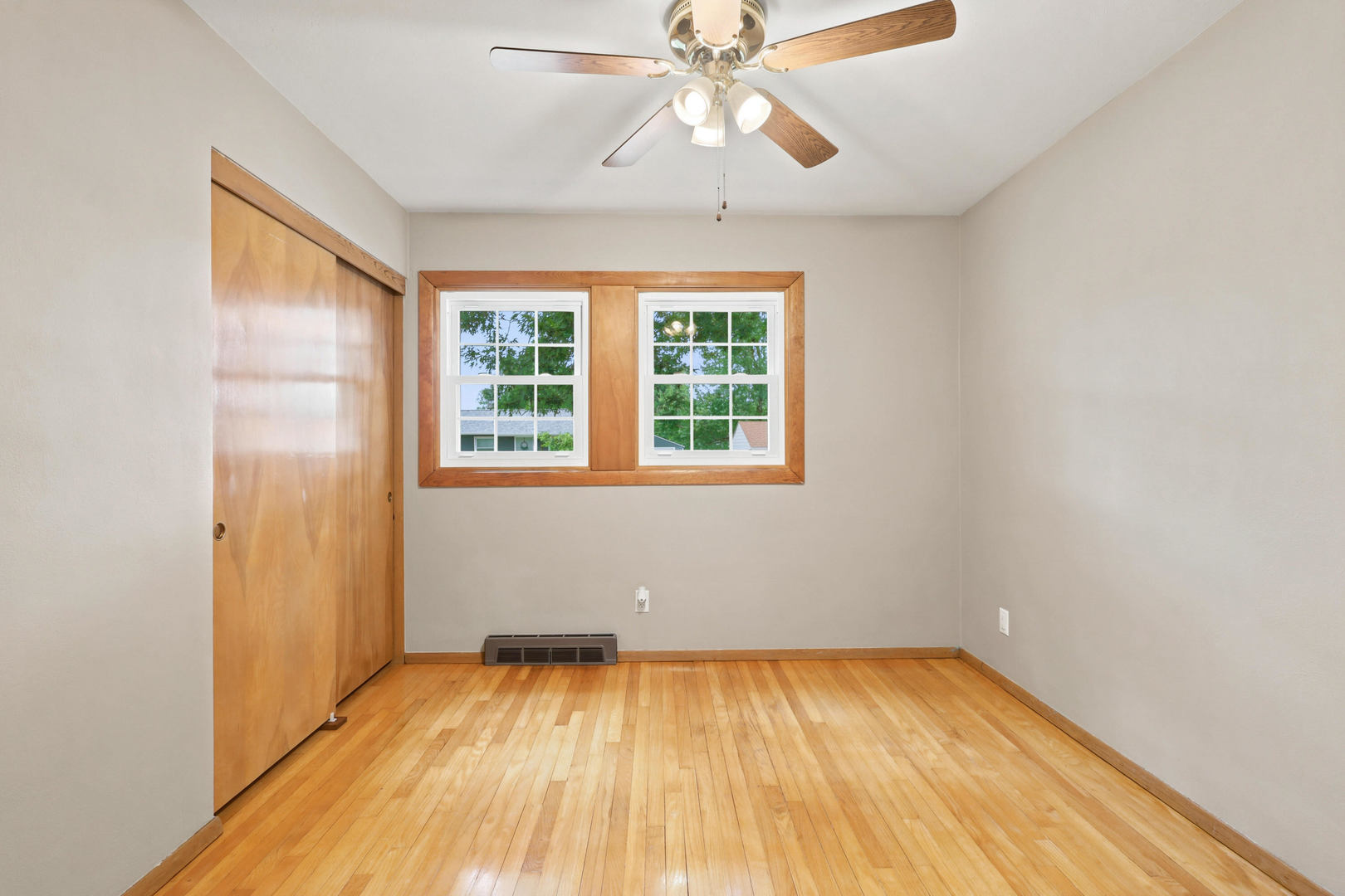 3026 W Rusholme Street
