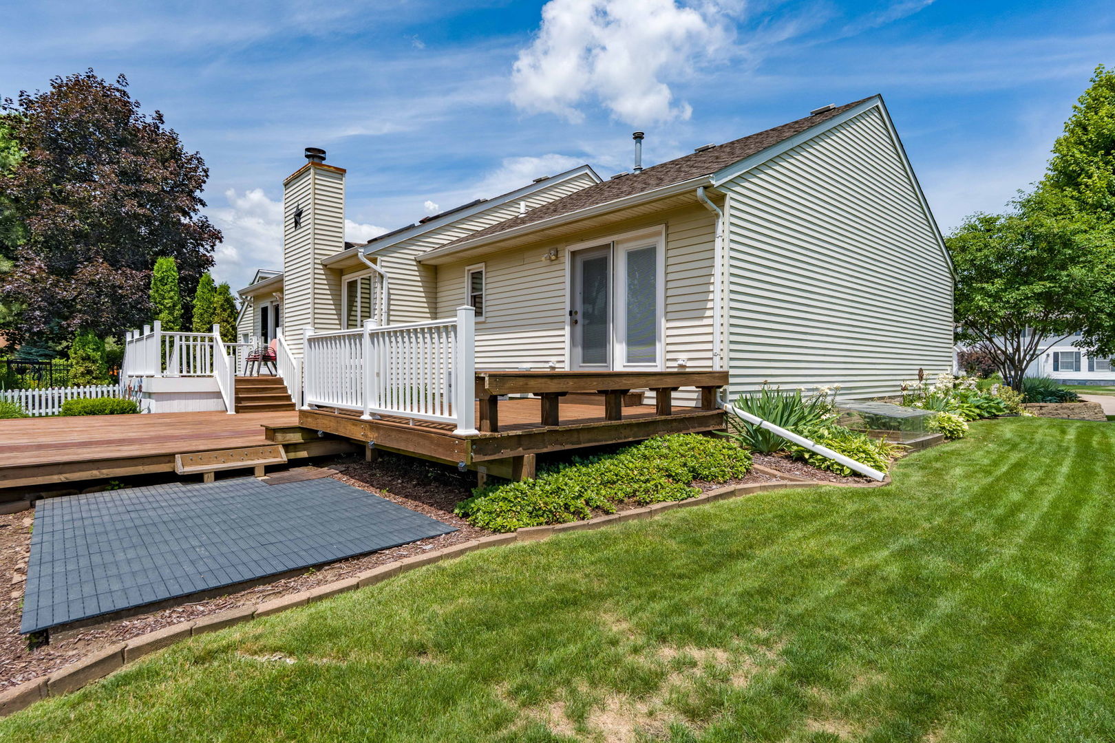 3421 Meadow Court