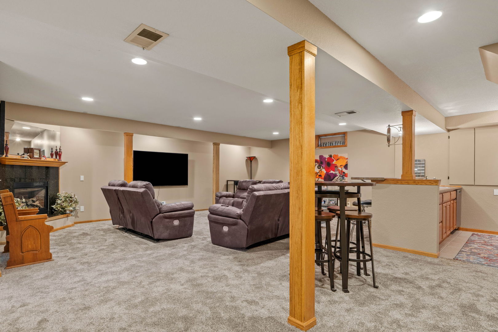 3421 Meadow Court