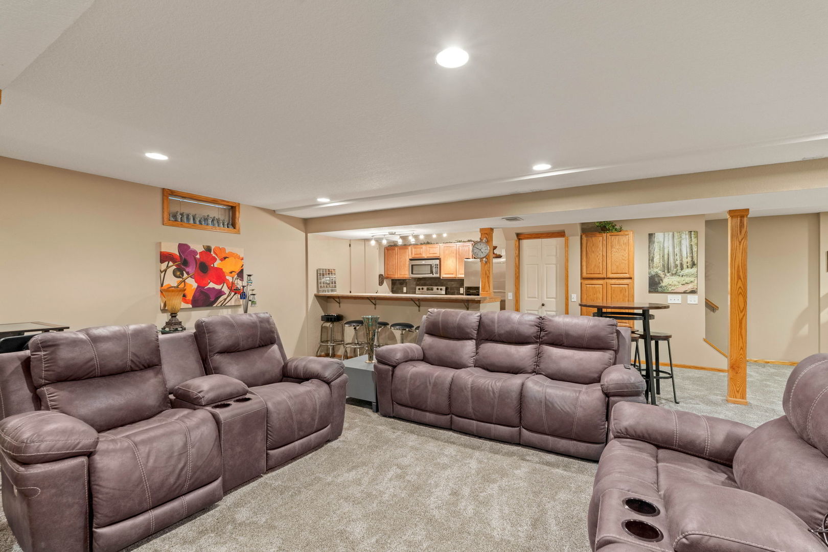 3421 Meadow Court