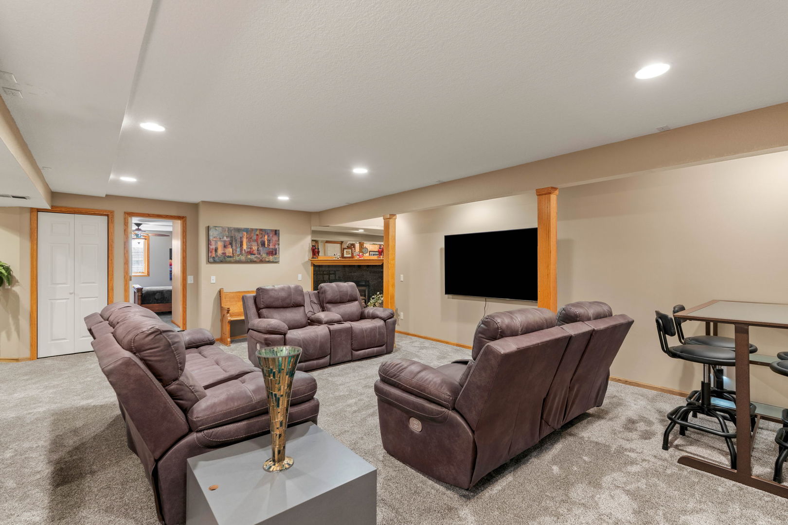 3421 Meadow Court